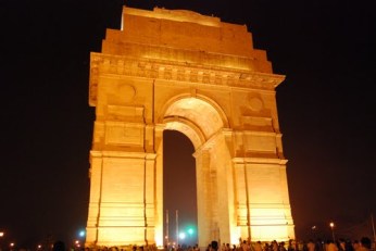 Puerta de la India - Fuente: http://mw2.google.com/mw-panoramio/photos/medium/31545114.jpg. 